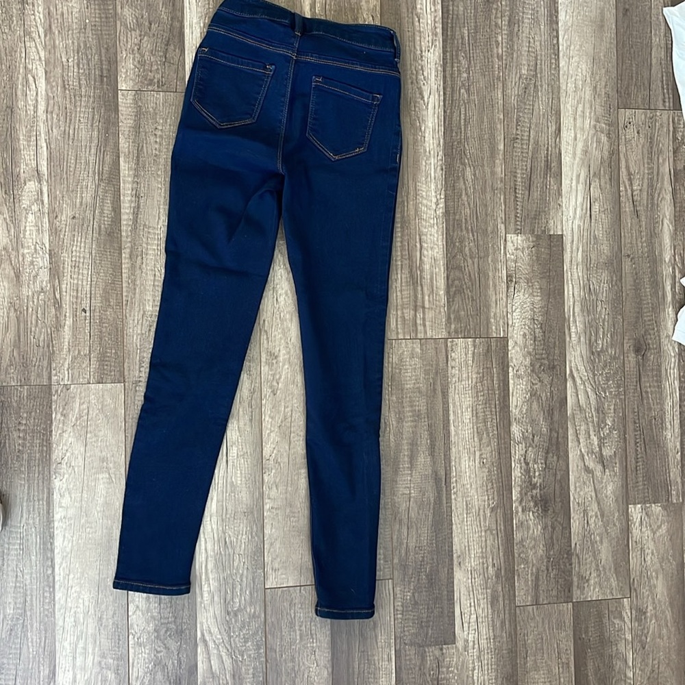Skinny Jean w/ Lots of stretch size 0 - Picture 2 of 3